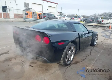 2007 Chevrolet Corvette из США, поврежденный, VIN 1G1YY25U475122028